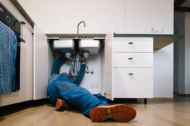 Professional Leak Detection technician working in Home, WA
